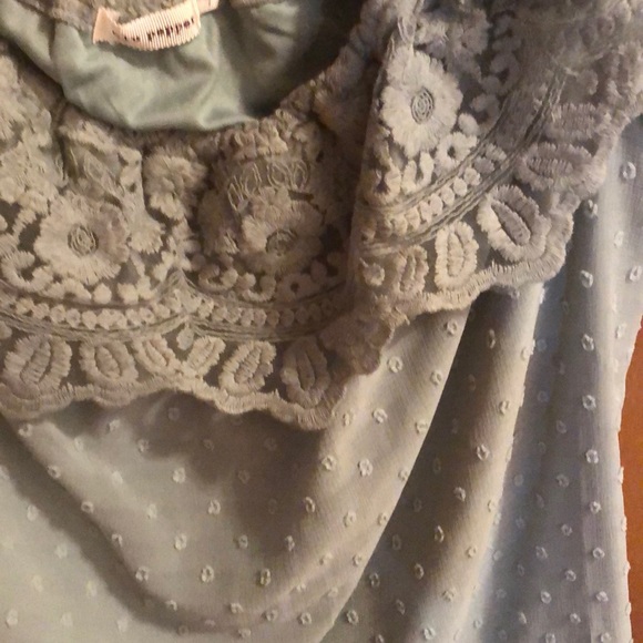 NWOT off the shoulder top, L - Picture 4 of 6